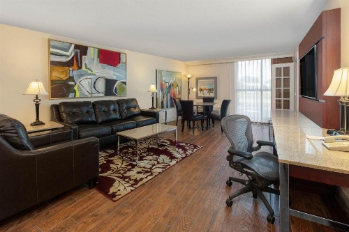 Wyndham Riverfront Little Rock image 3