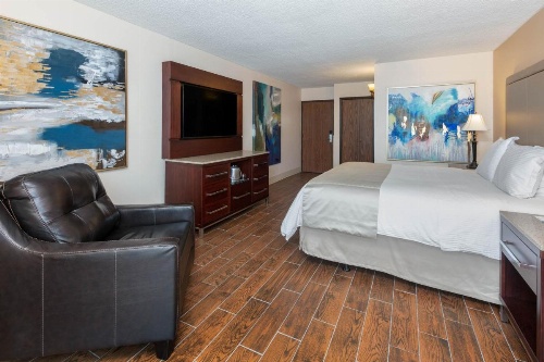 Wyndham Riverfront Little Rock image 4